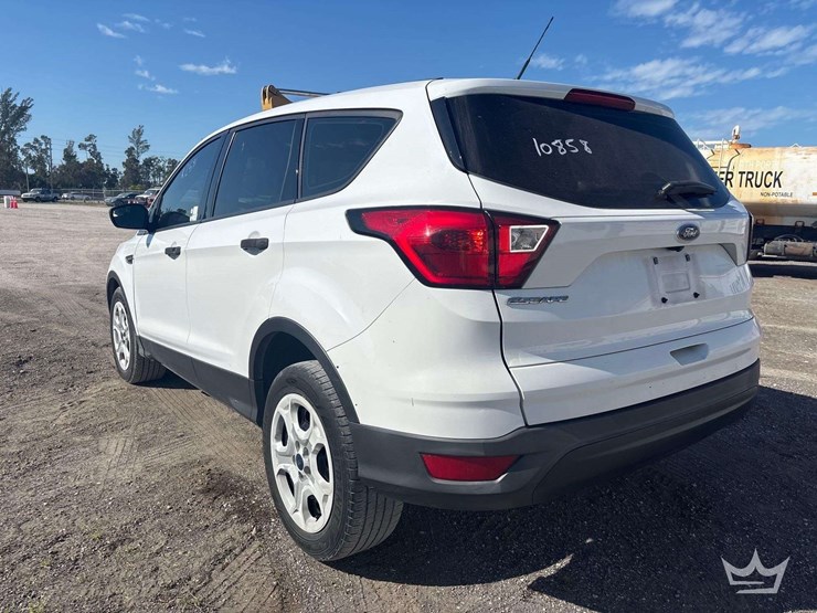 2019-ford-escape-image-4