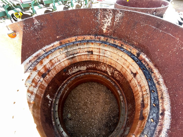 #5941-•-set-of-18.4-38-duals-image-7