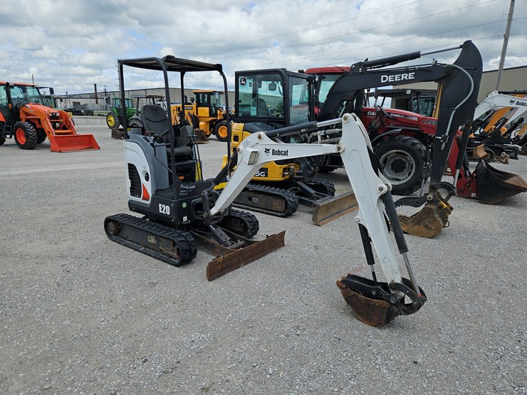 2016-bobcat-e20-image-20