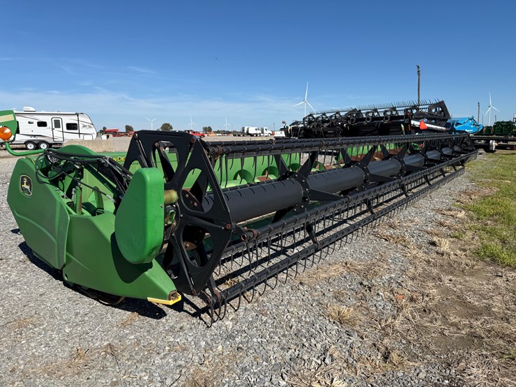 2008-john-deere-635f-image-4