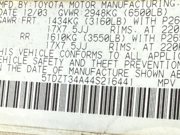 2004-toyota-sequoia-image-21