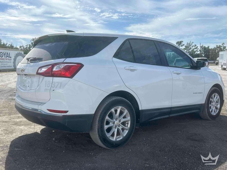 2018-chevrolet-equinox-image-3