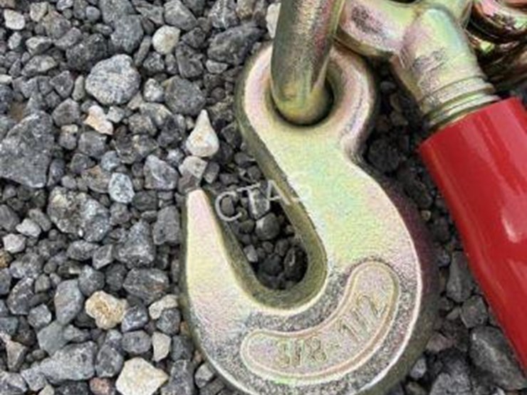 #50-•-(2)-3/8"-20'-chains-&-(1)-9,200-lb-boomer-image-2