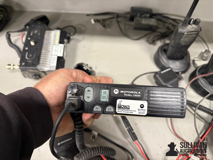 2-way-radios-image-10