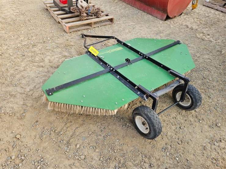 #3147-•-gandy-sweep-master-greens-brush-broom-image-2