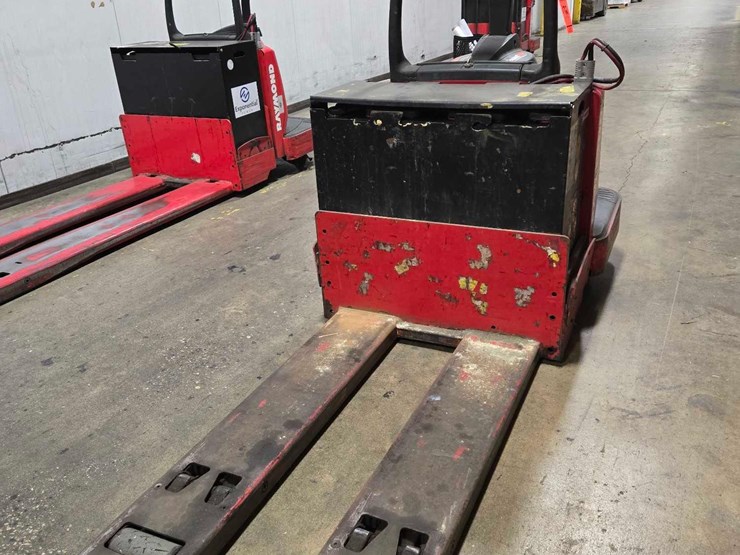 2007-raymond-8400-image-1