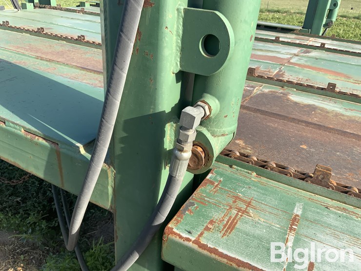 gooseneck-bale-accumulator-image-18