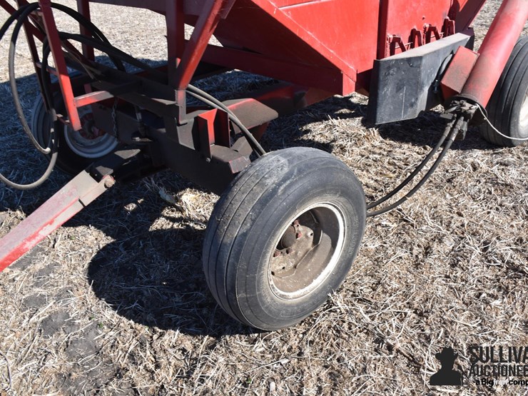 250-bu-gravity-wagon-image-13