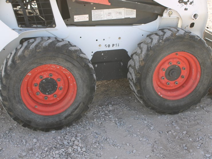 2015-bobcat-s530-image-41