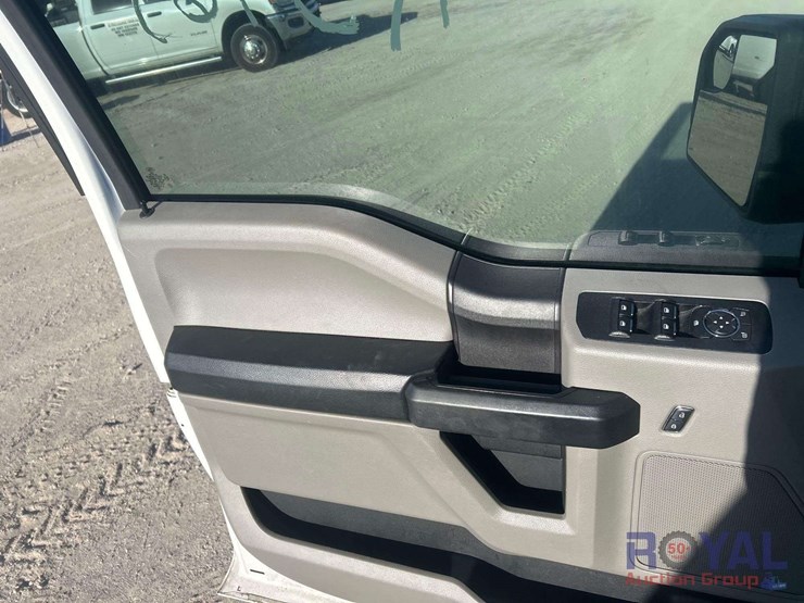 2019-ford-f150-image-10