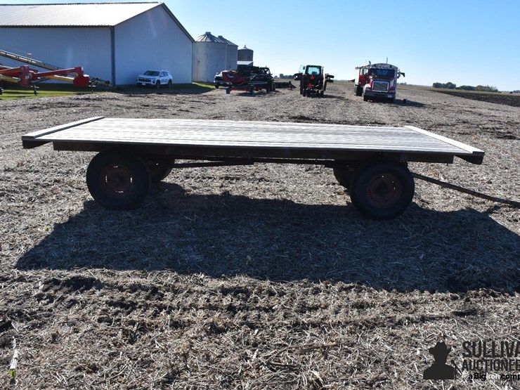 wooden-hayrack-image-4