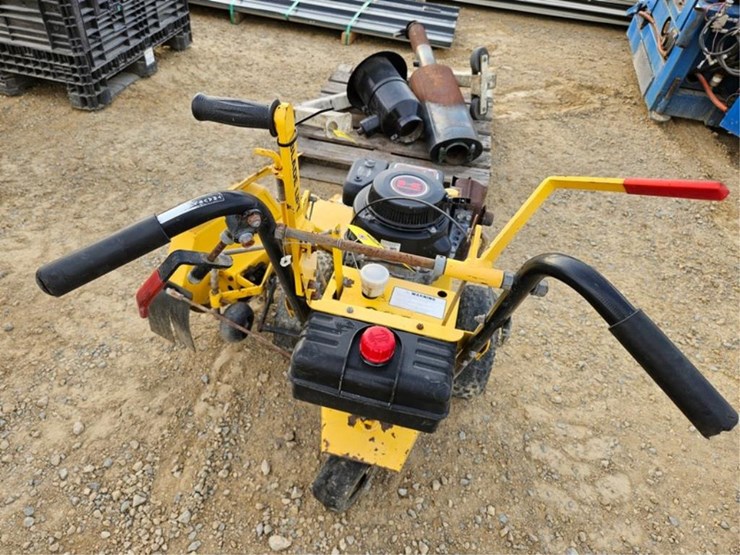 #3159-•-bedsharpener-900-bed-edger-image-18