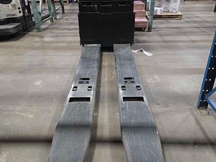 2019-crown-pe4500-60-image-5