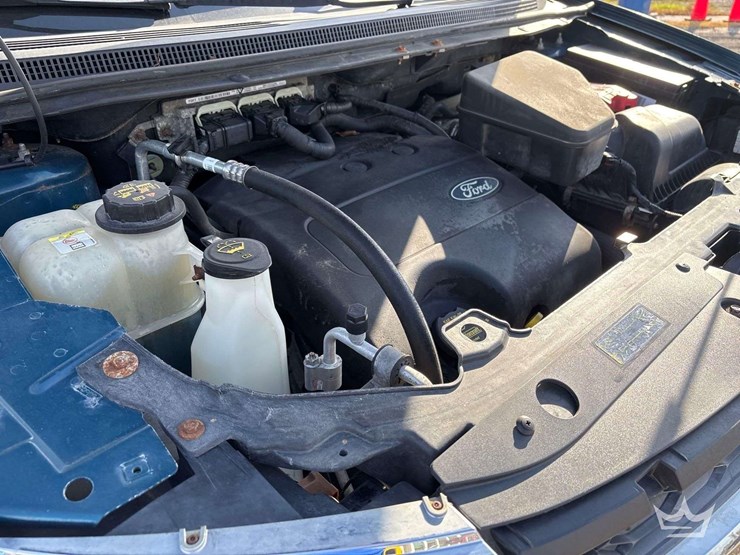 2011-ford-edge-image-14