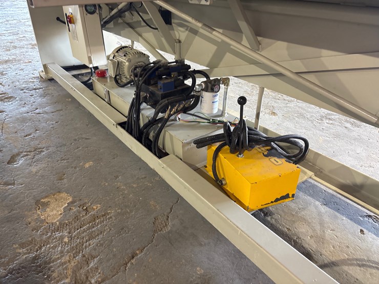 #2751-•-2019-baileigh-10ft-hyd-finger-brake-image-4