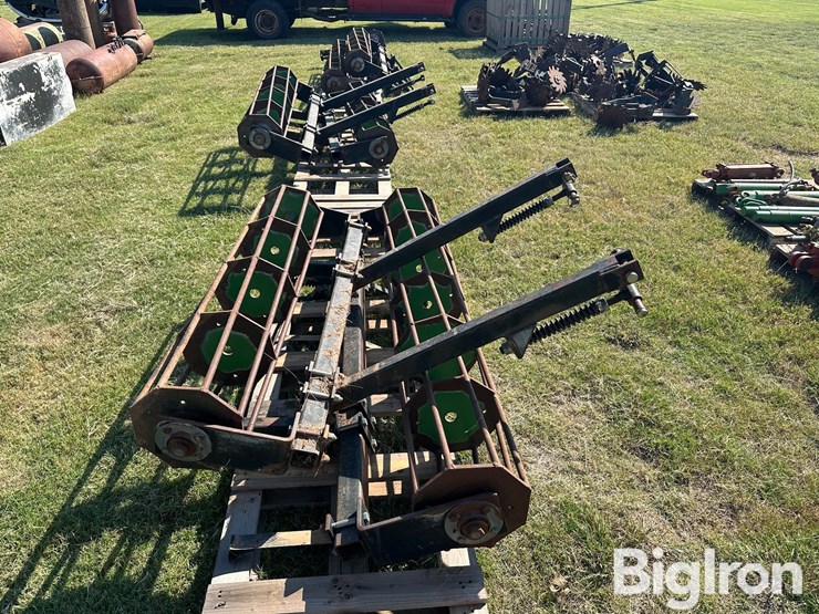 john-deere-rolling-baskets-image-1