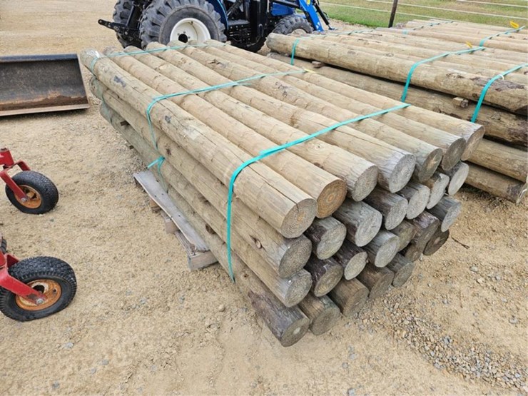 #3061-•-28-6"-x-8'-wood-posts-image-6