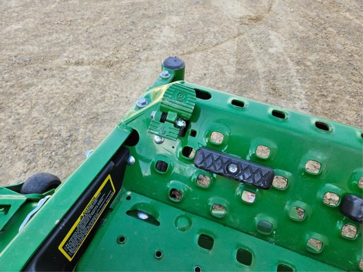 2020-john-deere-z930r-image-24