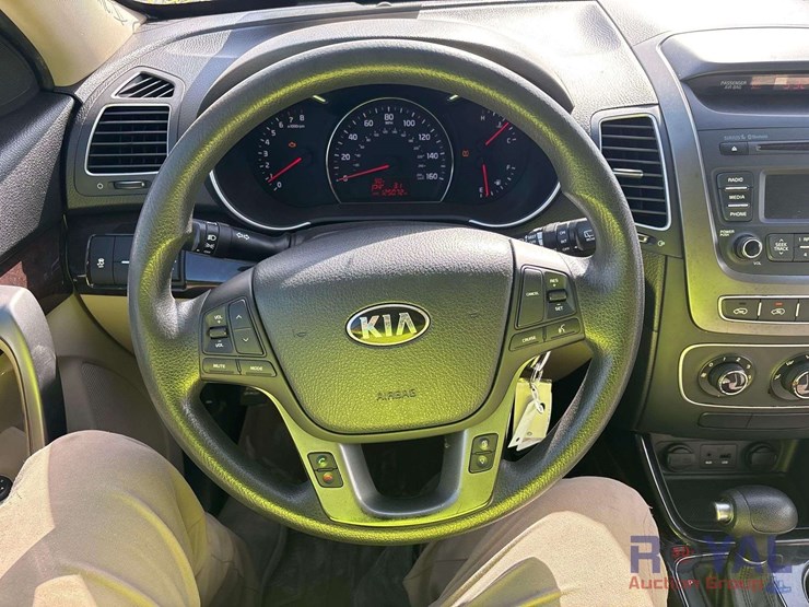 2015-kia-sorento-image-14