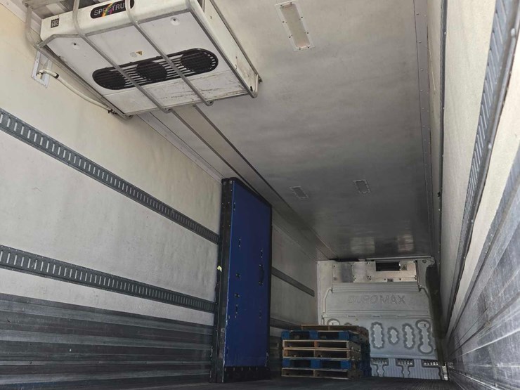 2012-great-dane-trailer-image-4