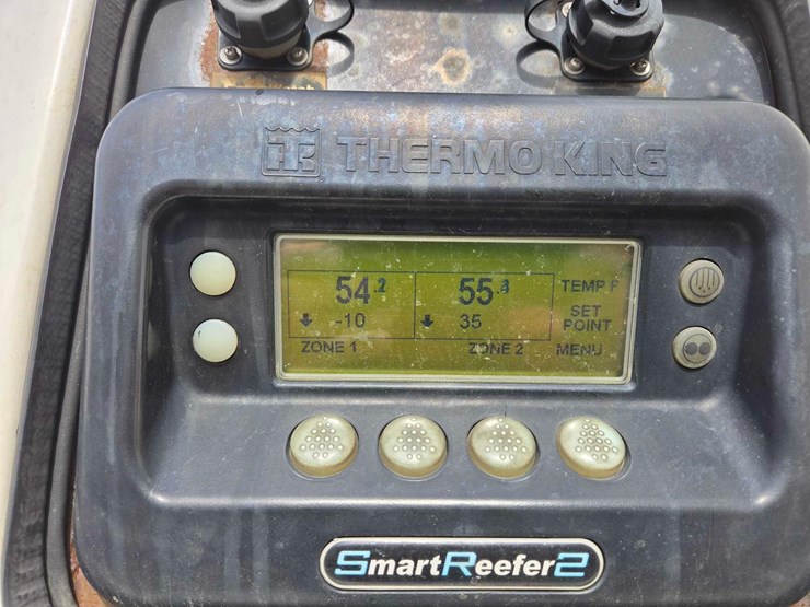 2012-great-dane-trailer-image-8