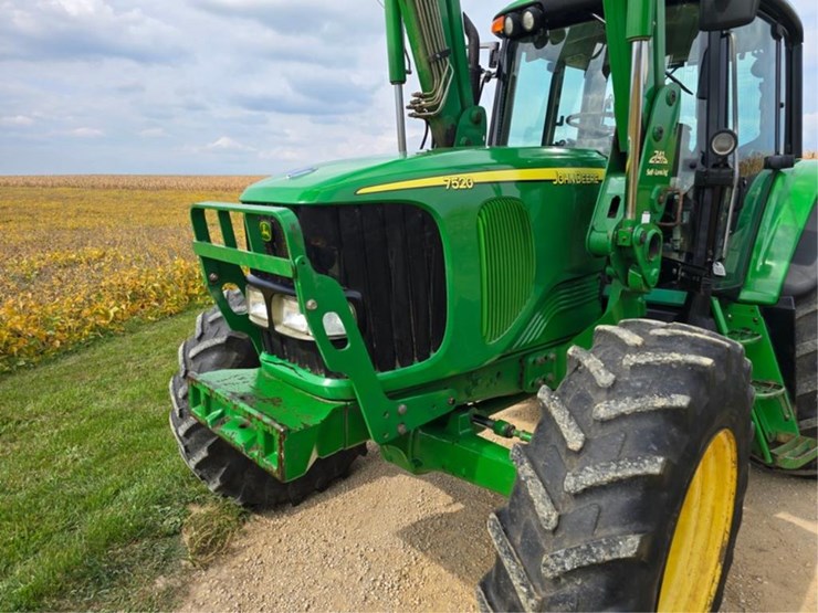 john-deere-7520-image-36
