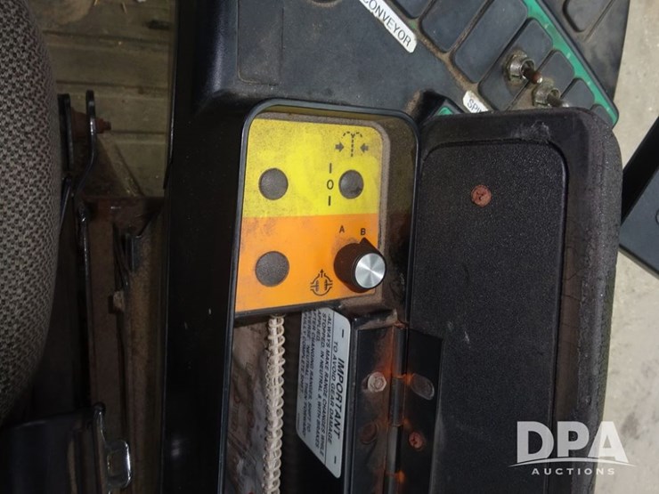 2009-case-ih-titan-3020-image-78