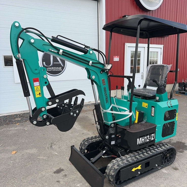 2025 AGT MH12Z Mini Excavator