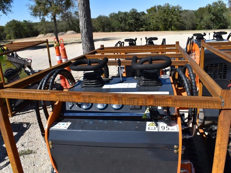 landhero-ldh-t460-mini-skid-steer-(serial-#-2507007002xx)-(k)-image-6