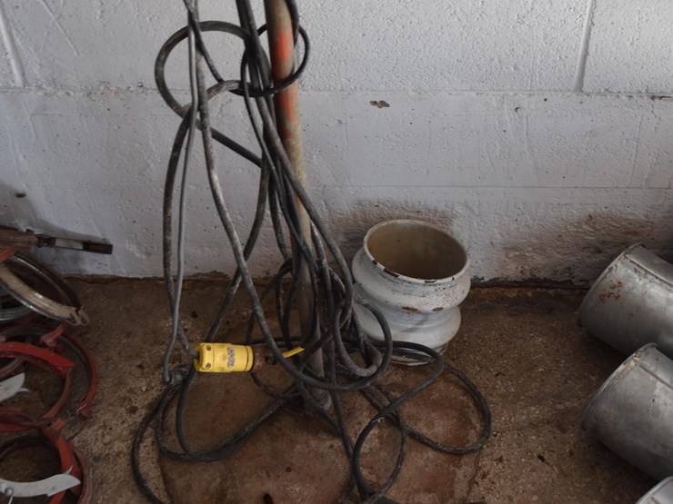 kongskilde-air-regulator-flow-rate-on-stand-image-2