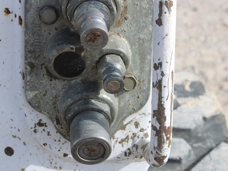 2015-bobcat-s530-image-20