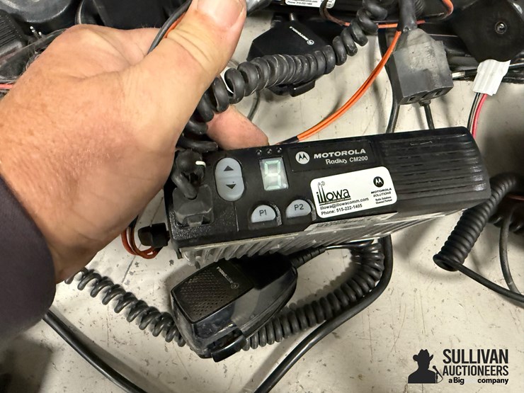 2-way-radios-image-12