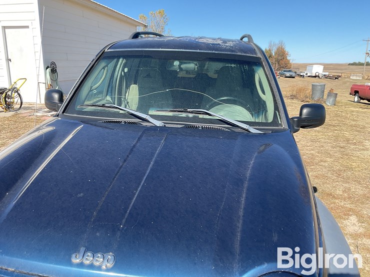 2005-jeep-liberty-sport-image-10