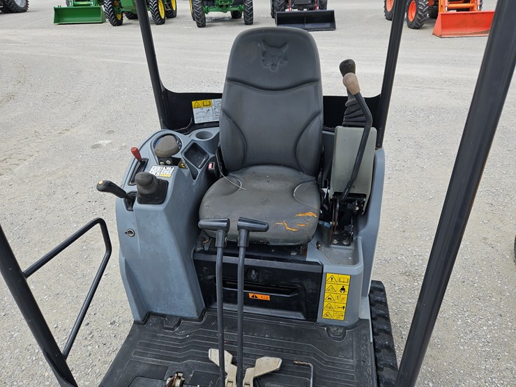 2016-bobcat-e20-image-9