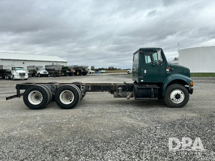 1999-ihc-8100-truck-(pz14131,-unit-7240)-image-4