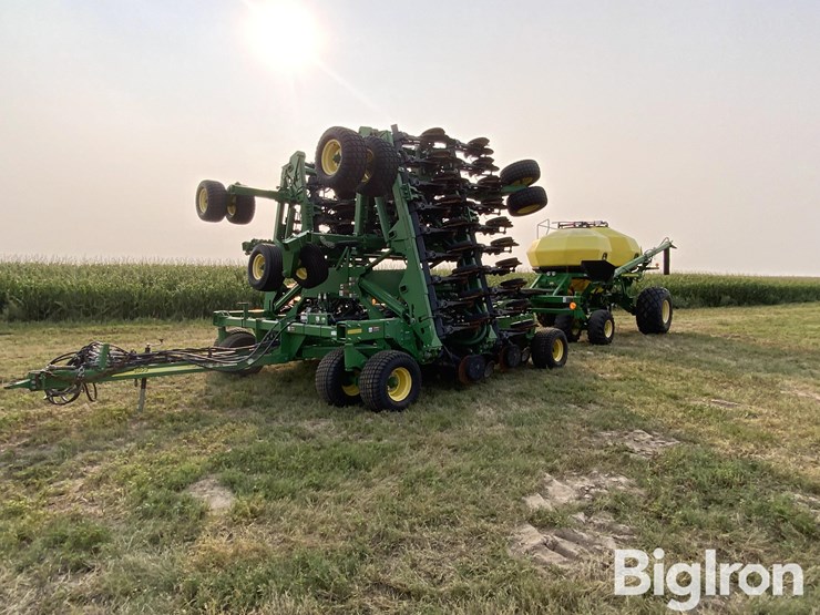 john-deere-1890-image-1