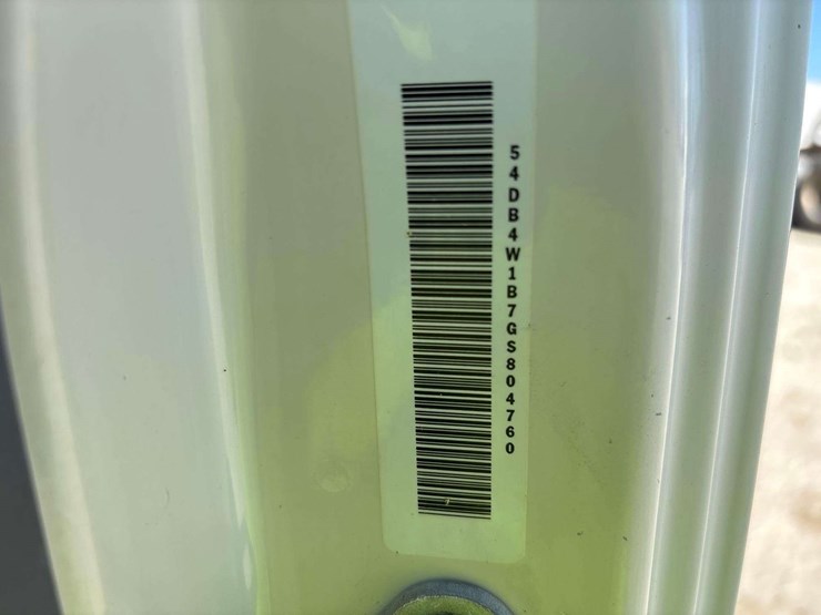 2016-isuzu-npr-image-5