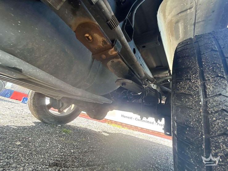 2015-ford-f150-image-21