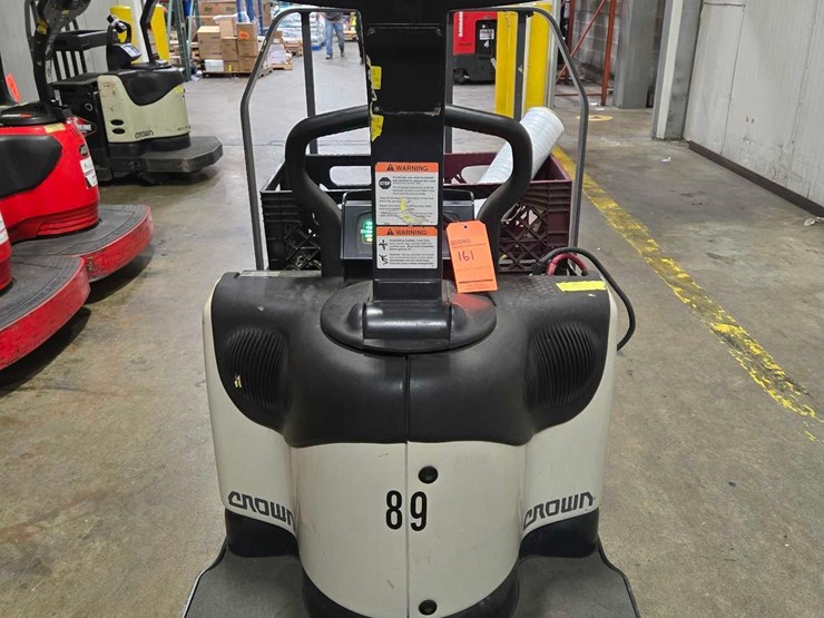 2017-crown-pe4500-60-image-4