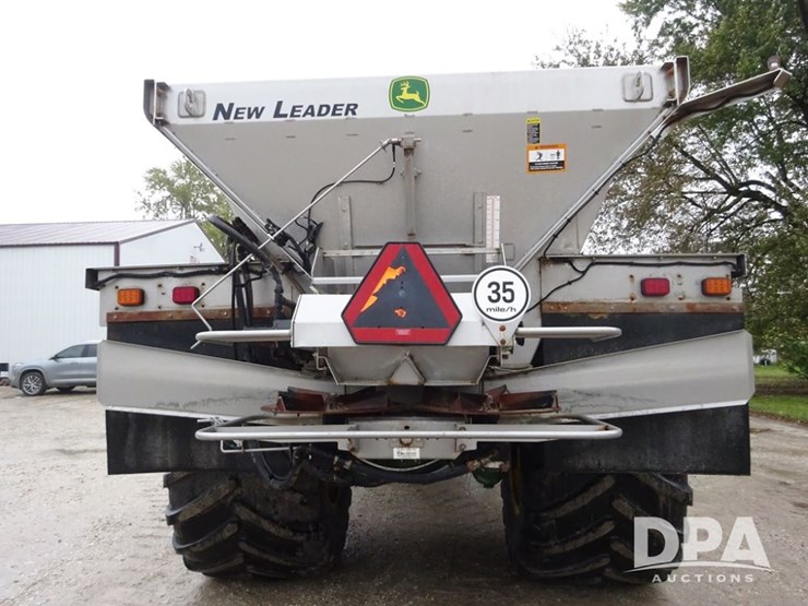 2018-john-deere-f4365-image-56