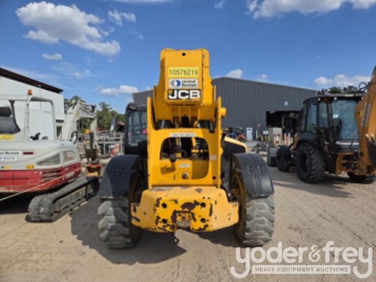 2017-jcb-512-56-image-3