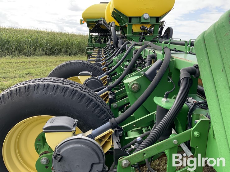 john-deere-1770nt-image-13