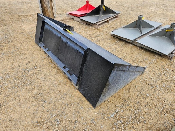 #3018-•-72"-material-bucket-image-4