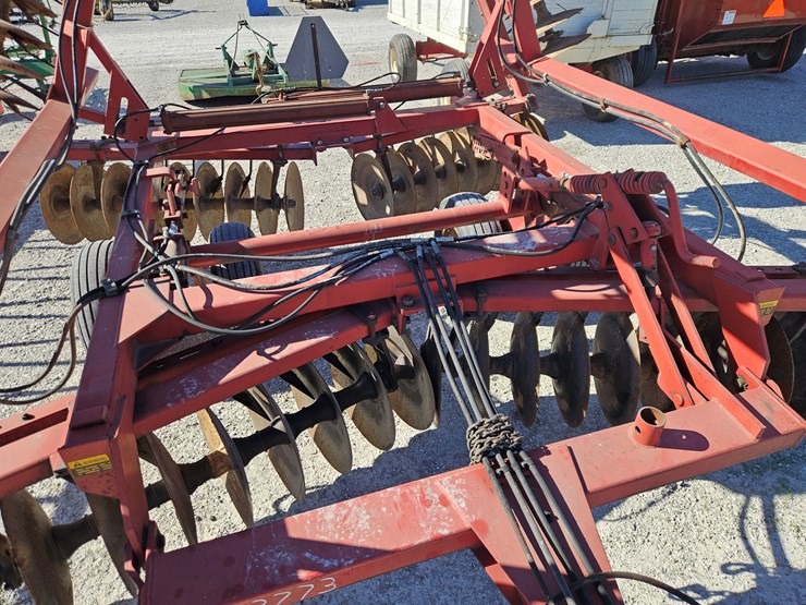 case-ih-3900-image-4