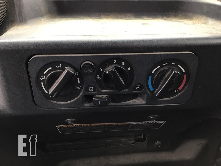 2016-kubota-rtv-x1100c-image-19