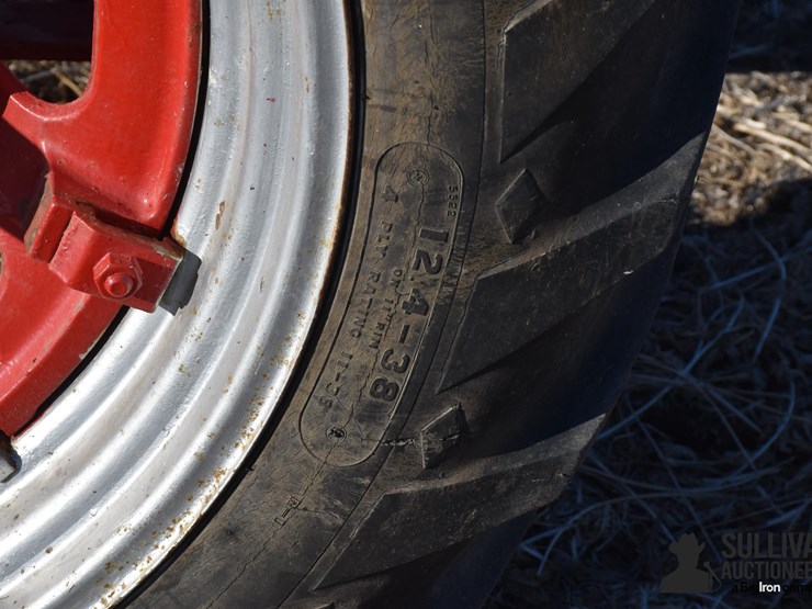 1946-farmall-h-2wd-tractor-image-18