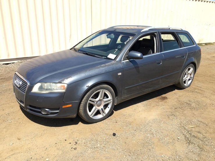 2005-audi-a4-quattro-sedan,-image-1