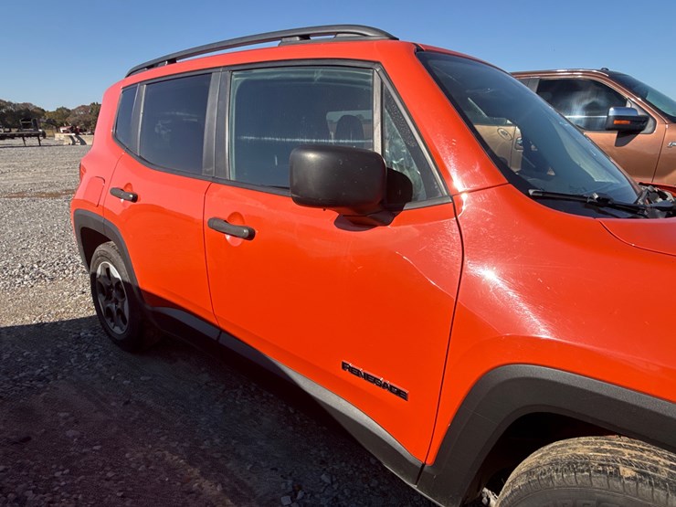 2017-jeep-renegade-image-13