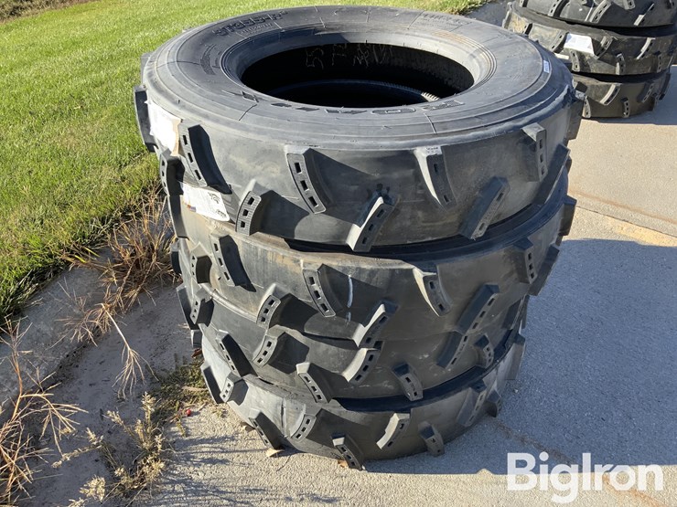 11r24.5-pivot-tires-image-3