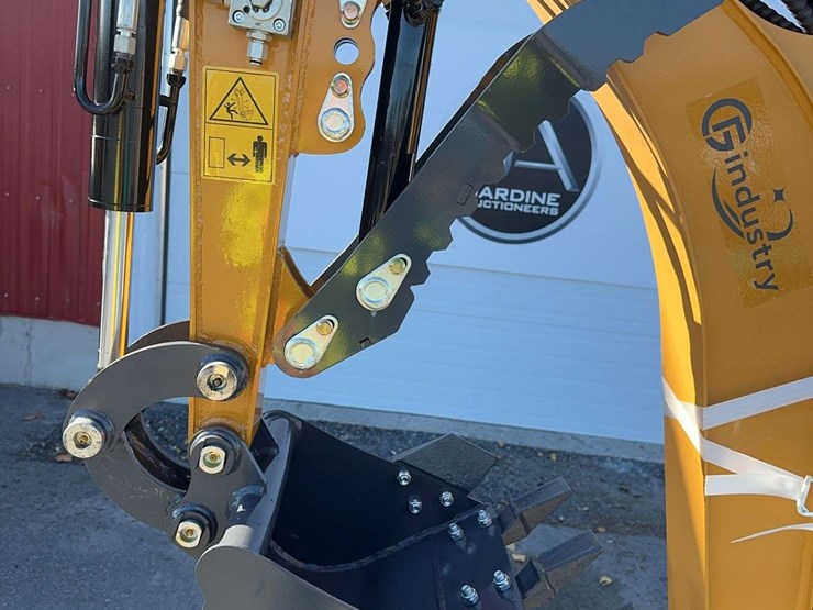 2025-cfg-xz20r-mini-excavator-image-9